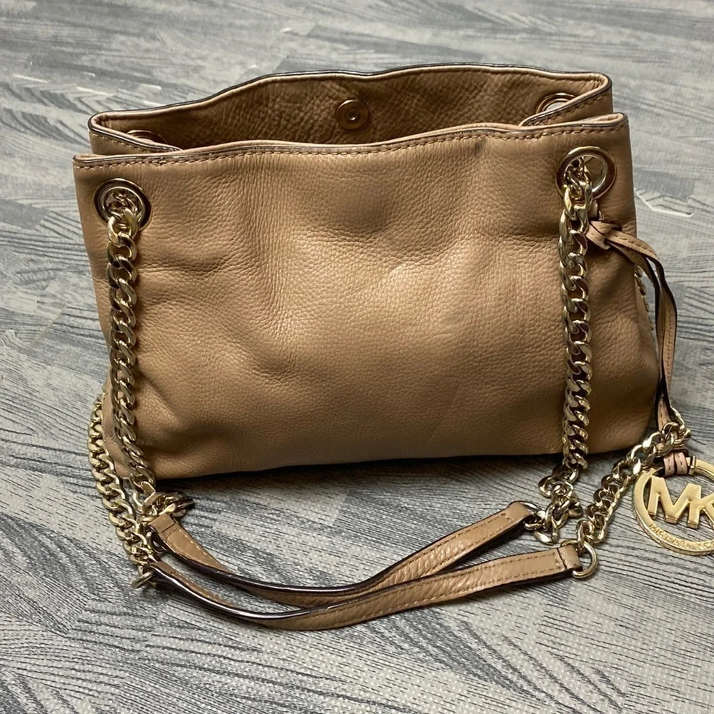 Michael Kors Chain Straps Jet Set Crossbody/Shoulder Bag
